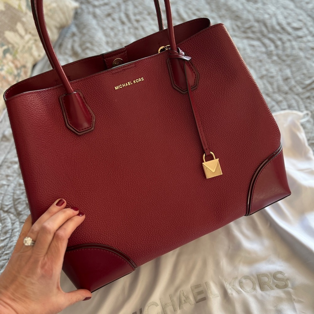 Last chance! NWT Michael Kors Large Mercer handbag, maroon pebbled leather